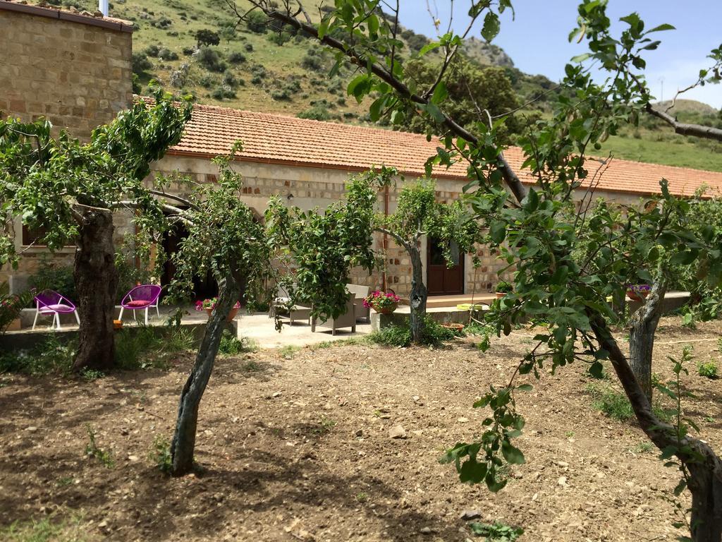 Feudo Galefona Villa Gratteri Exterior photo